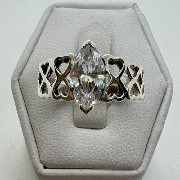 Sterling Silver Diamonique Ring size 9 Cut Out Heart Sides Marquis Cut .925 CZ - Picture 2 of 9